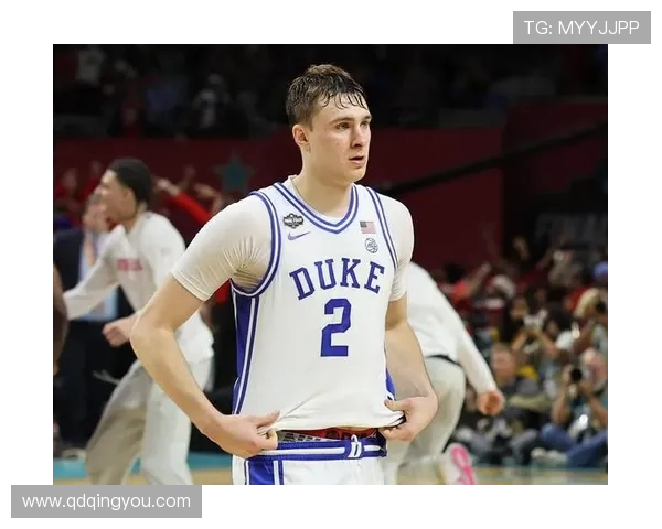 独行侠全新首发阵容亮相弗拉格克莱浓眉领衔硬碰步行者